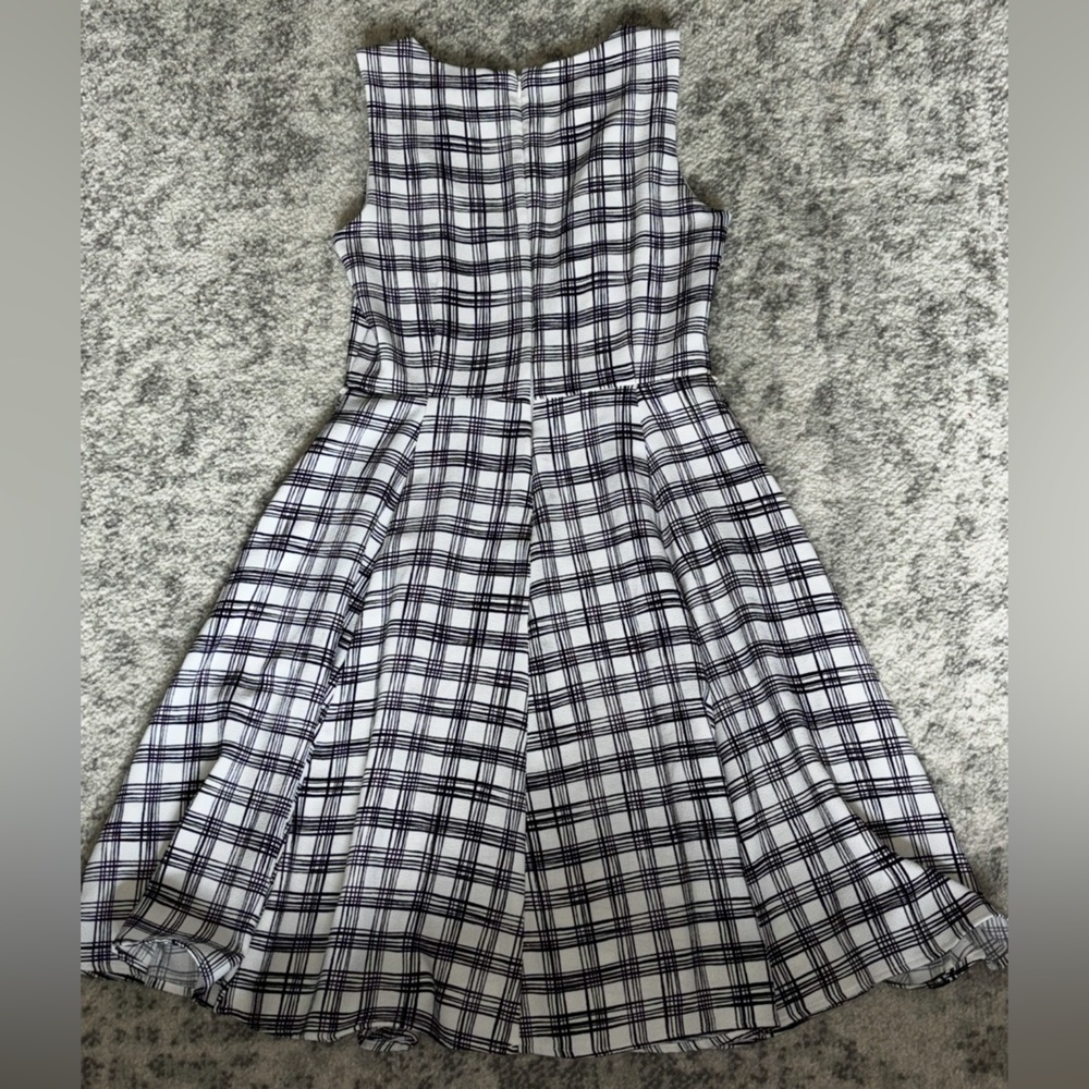 Eva Mendes New York and Company Plaid Midi Dress White Black Size: 4 - Picture 3 of 4